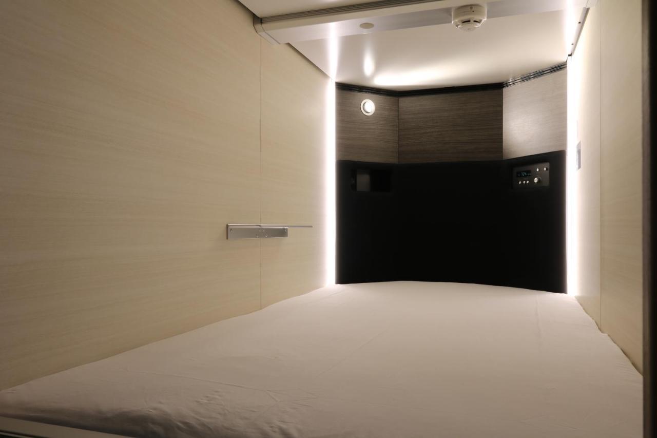 Cabin & Capsule Hotel J-Ship Osaka Namba Exteriér fotografie