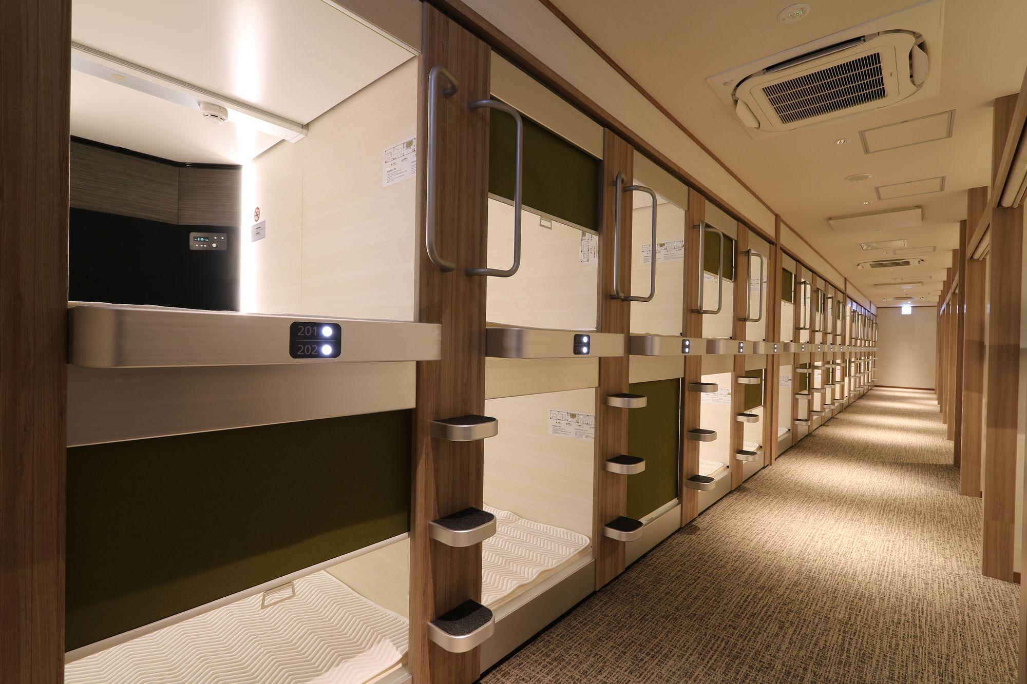 Cabin & Capsule Hotel J-Ship Osaka Namba Exteriér fotografie